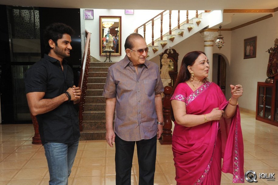 Mosagallaku-Mosagadu-Movie-Fist-Look-Launch